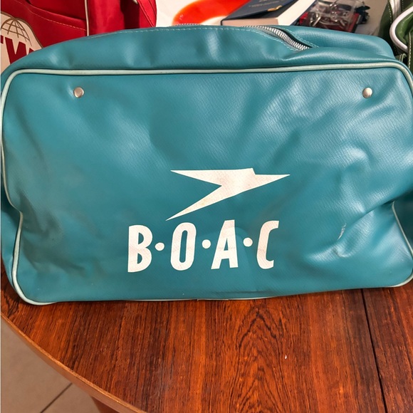 Travel vinyl collectible bag - Picture 2 of 2